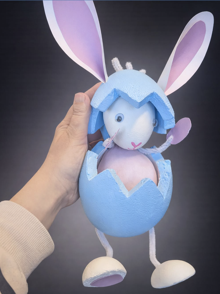 Marionnette de lapin réalisée dans le cadre des ateliers